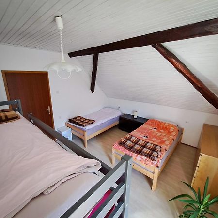 Appartamento Hikers Hut Hisar Podbrdo Esterno foto