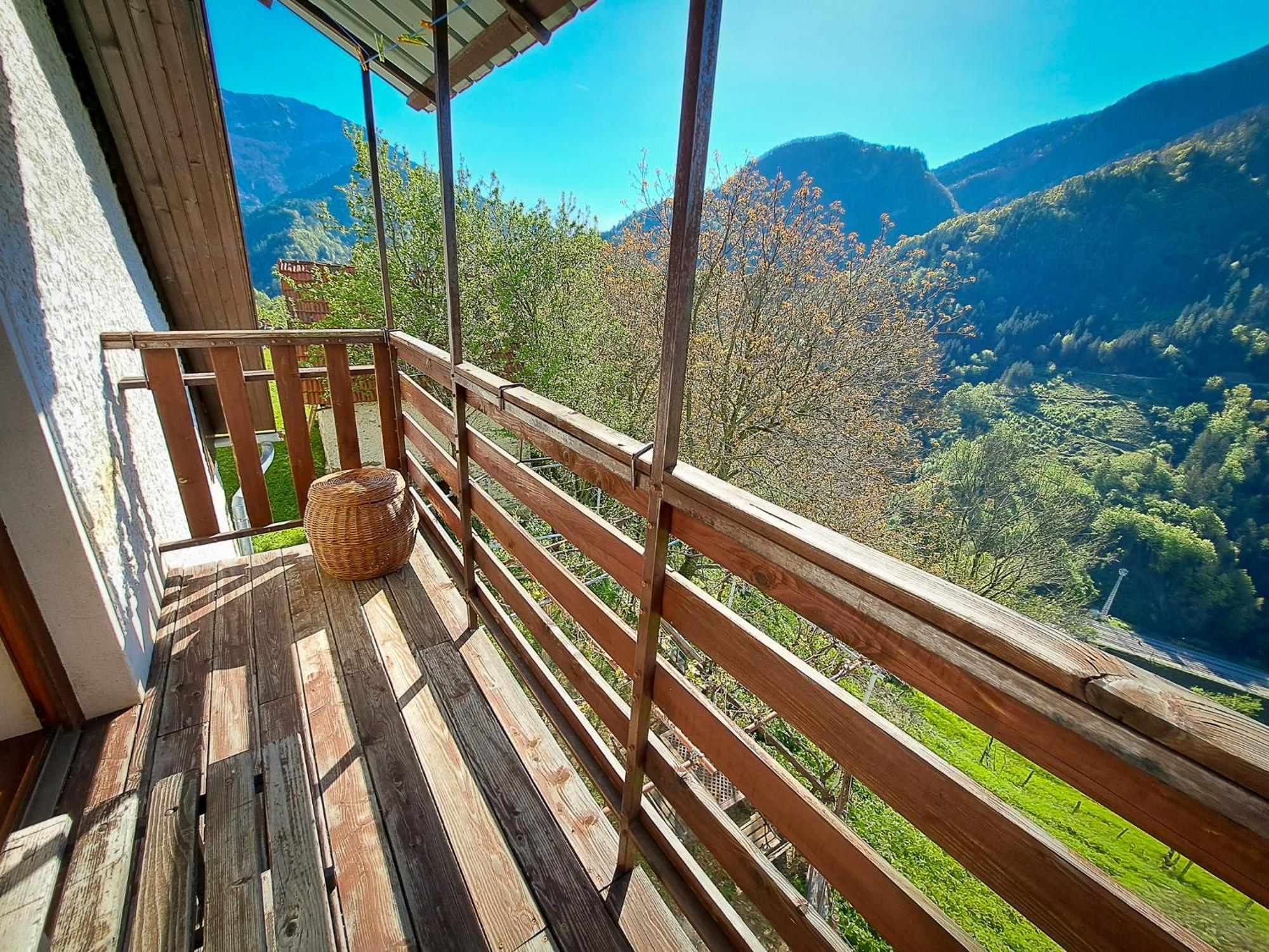 Appartamento Hikers Hut Hisar Podbrdo Esterno foto