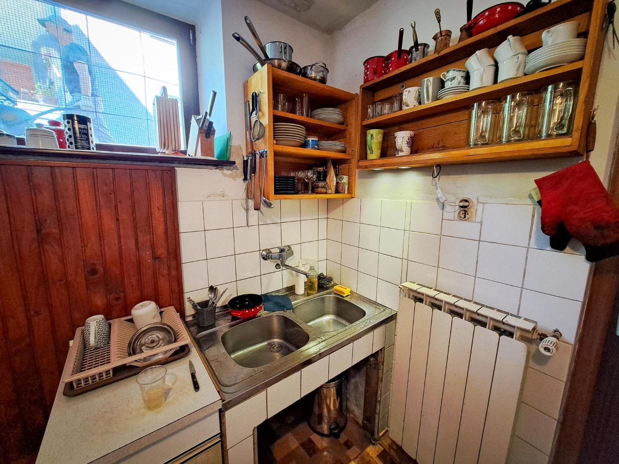 Appartamento Hikers Hut Hisar Podbrdo Esterno foto
